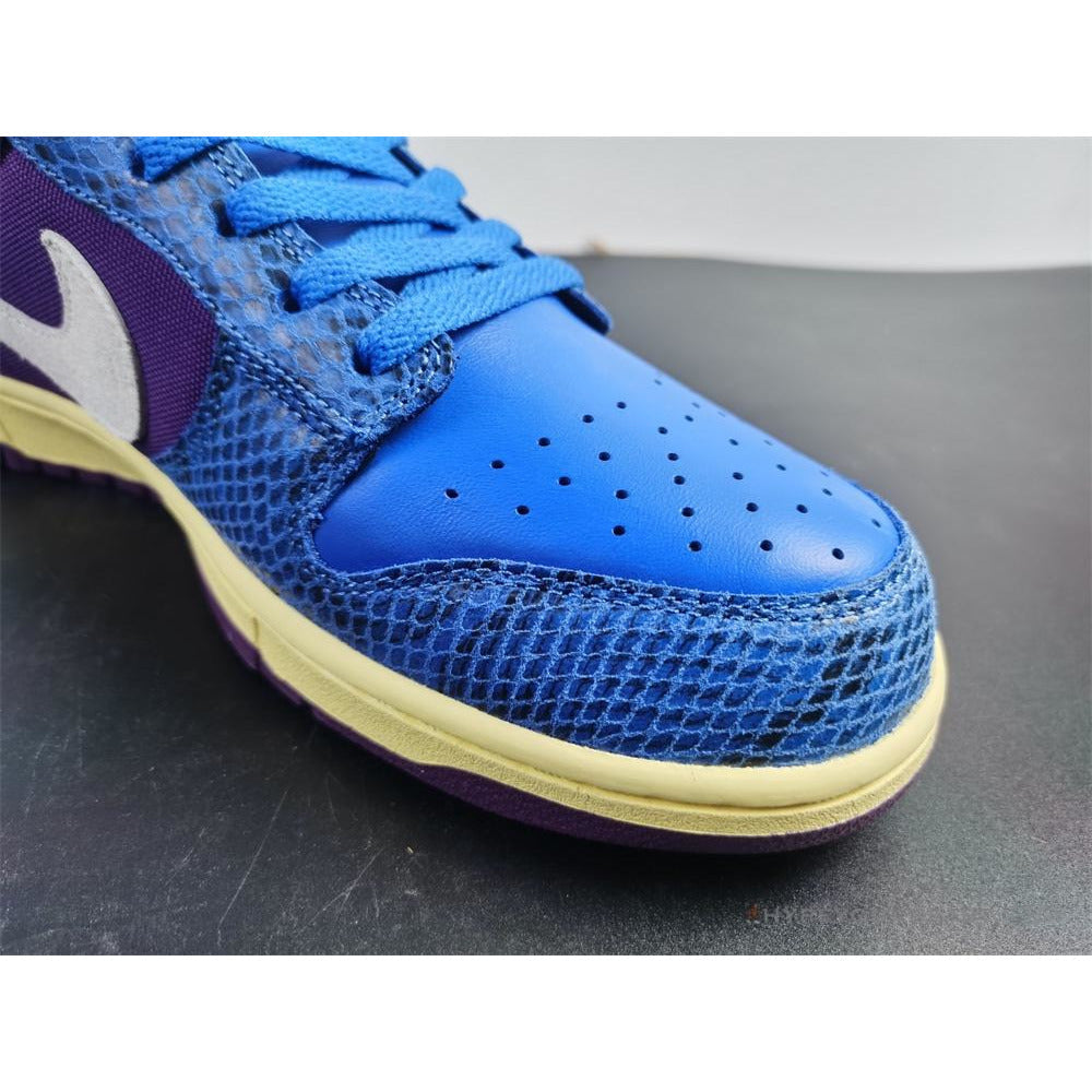 Undefeated X Nike Dunk Low