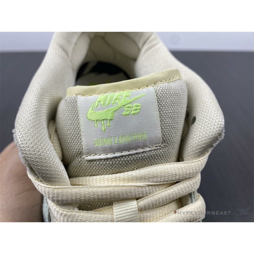 Nike SB Dunk Low 'Mummy'