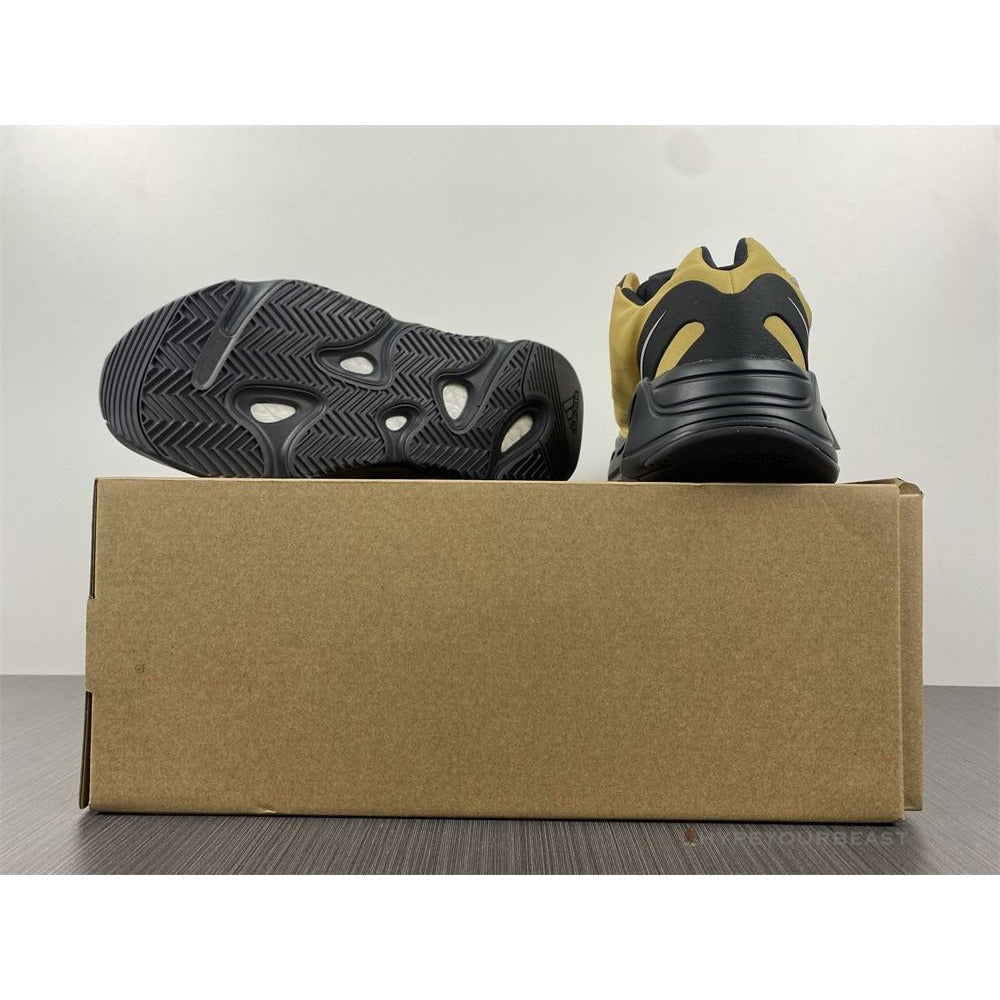 Adidas Yeezy Boost 700 MNVN Honey Flux
