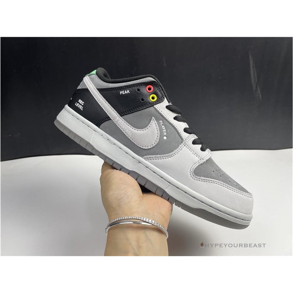 Nike SB Dunk Low VX1000