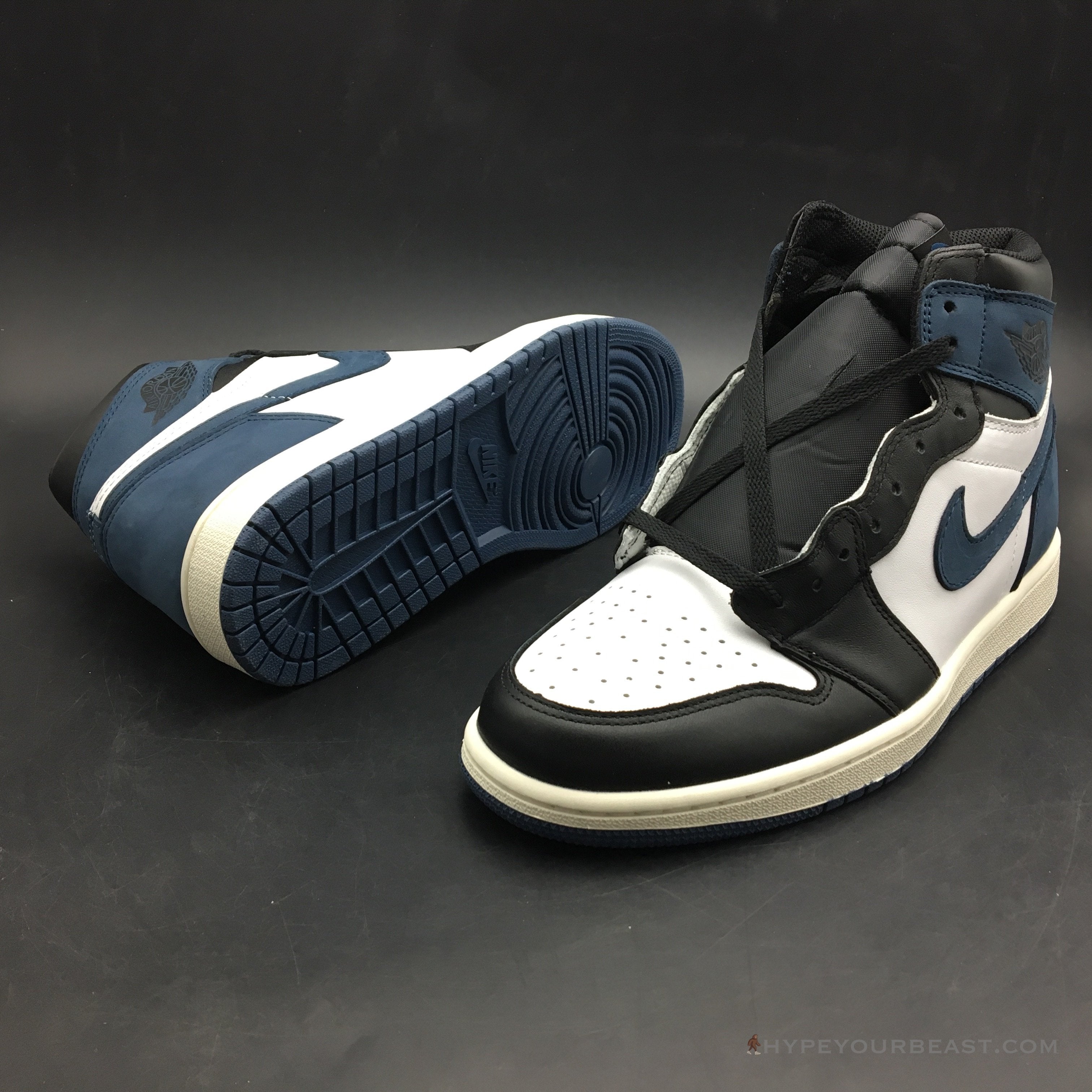 Air Jordan 1 Retro High OG Fragment