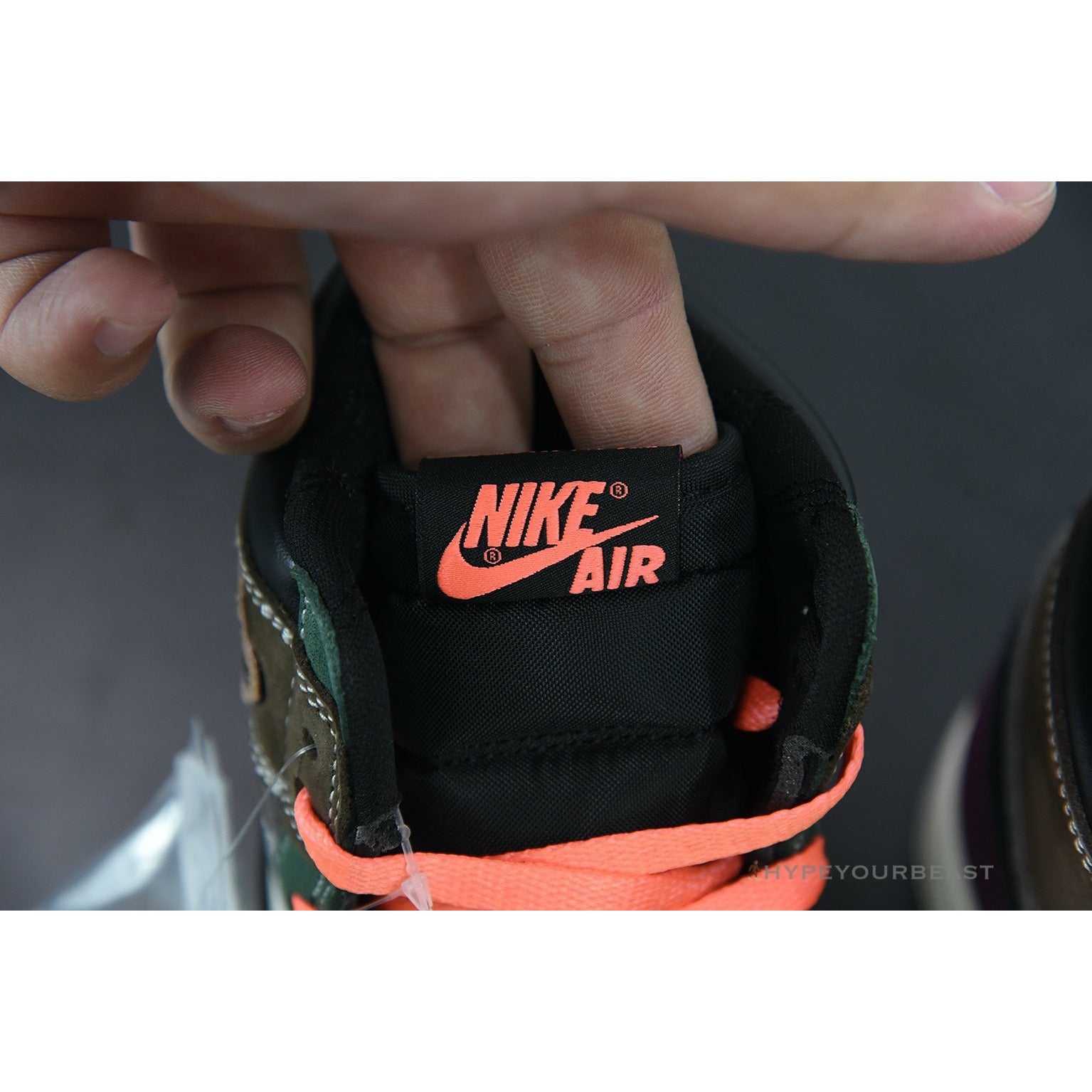 Air Jordan 1 Retro High OG 'Hand Crafted'