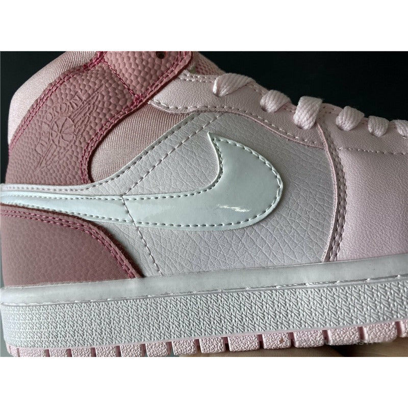 Air Jordan 1 Mid 'Digital Pink'