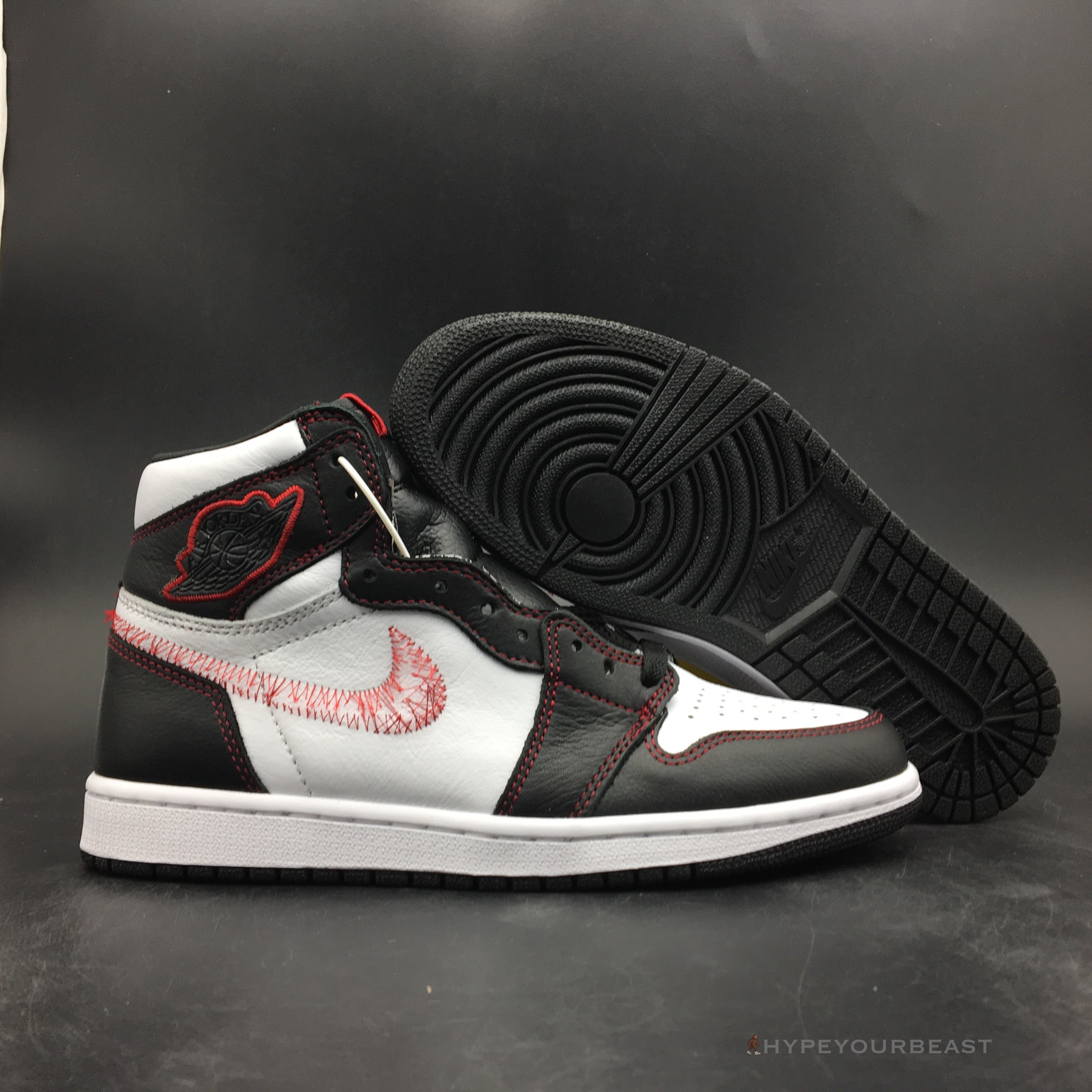 Air Jordan 1 Retro High Defiant White Retro Red