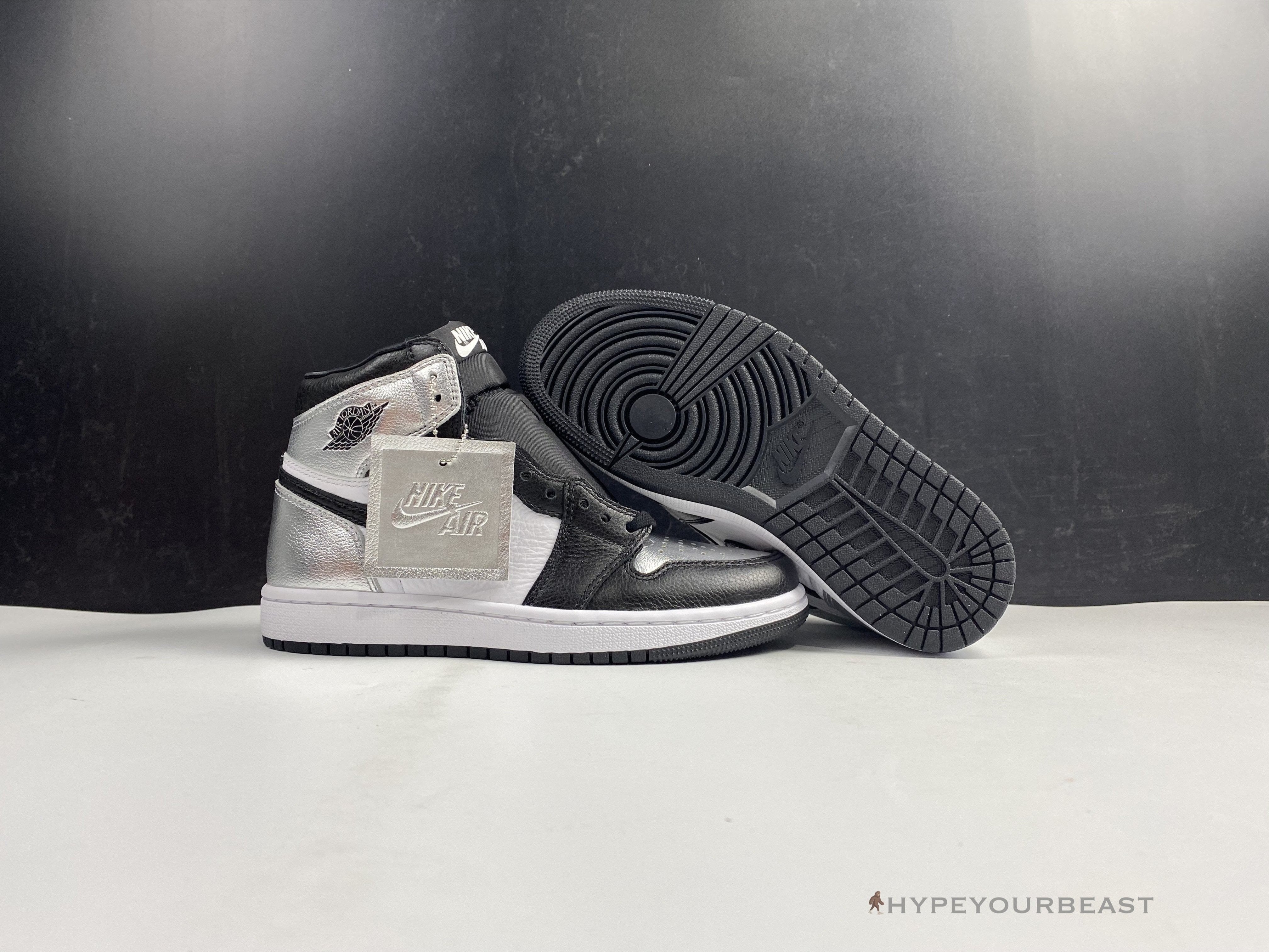 Air Jordan 1 Retro High Silver Toe