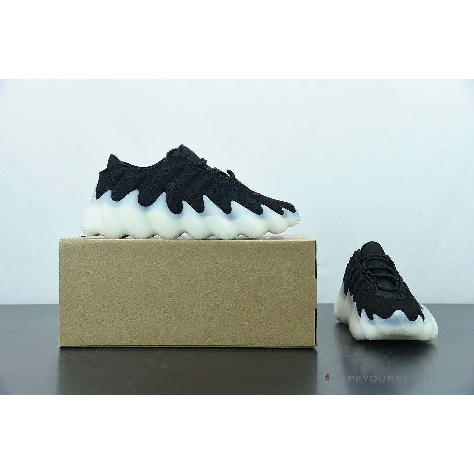 Adidas Yeezy Boost 400 Black/White