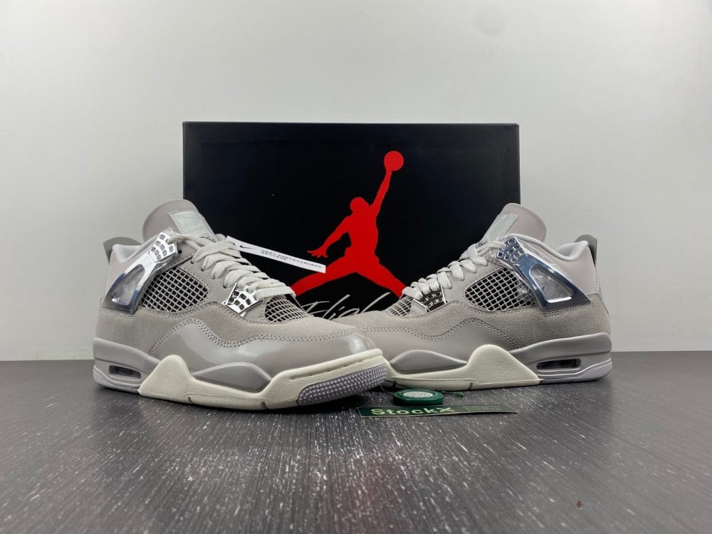 Air Jordan 4 'Frozen Moments'