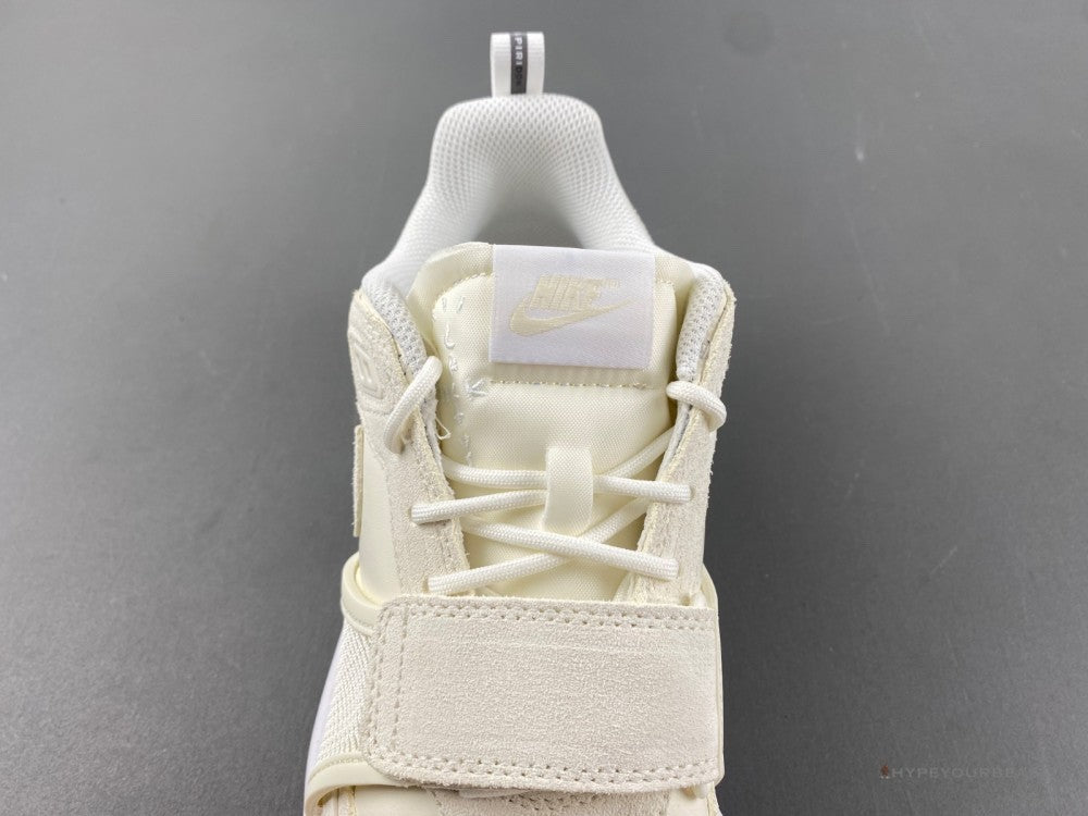 Nike Zoom Field Jaxx SP Travis Scott Sail