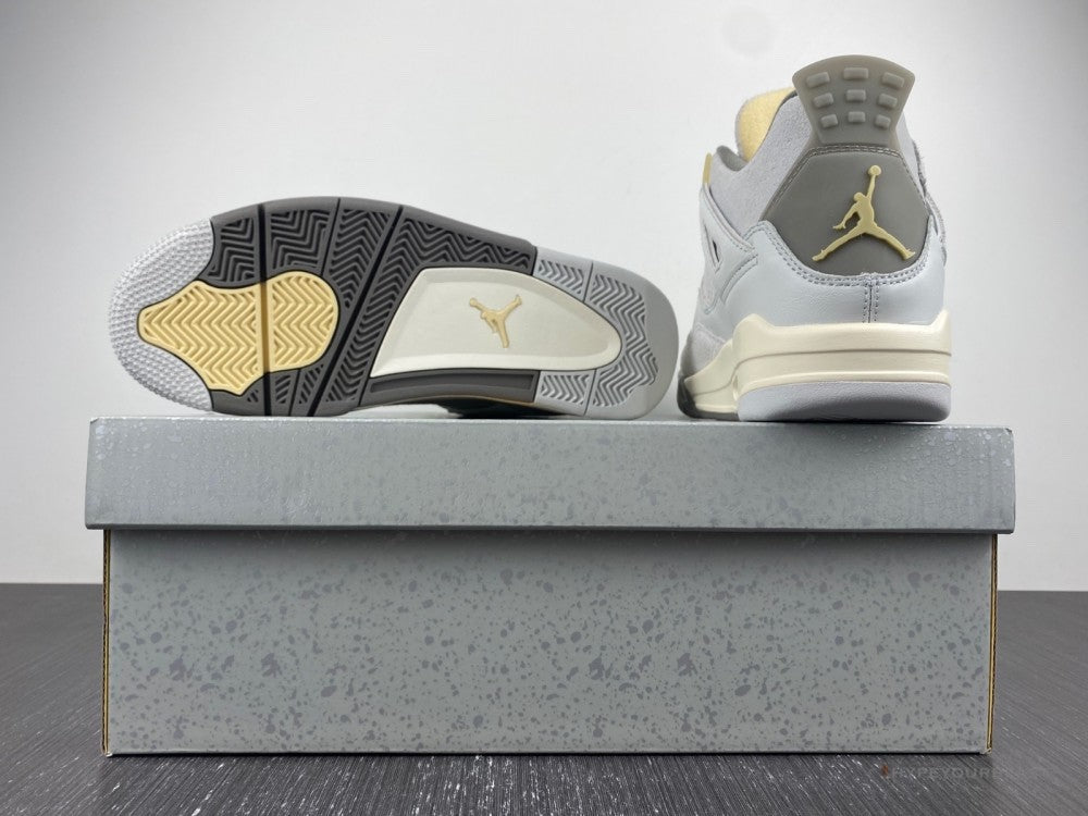 Air Jordan 4 Retro 'Craft Photon Dust'