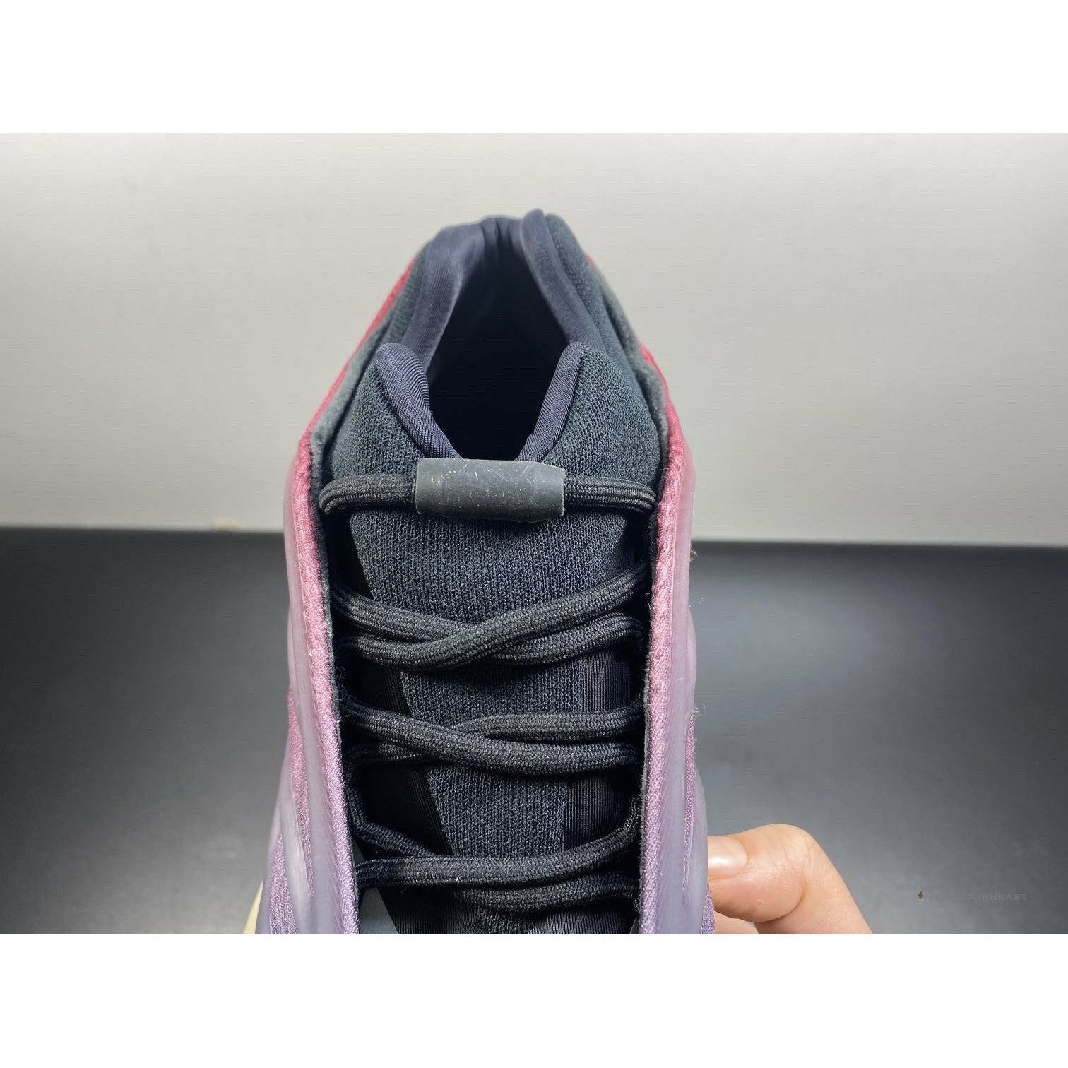 Adidas Yeezy 700 V3 'Fade Carbon'