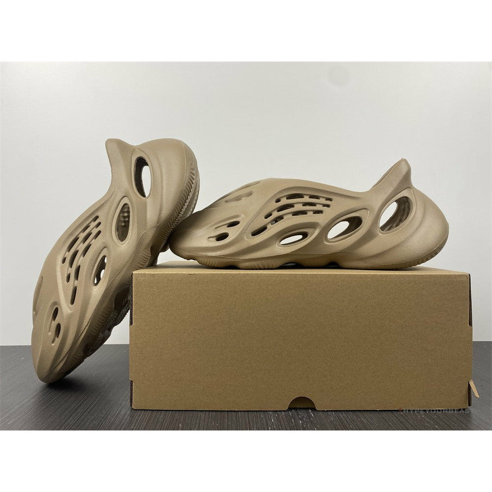 Adidas Yeezy Foam RNNR 'Mist'