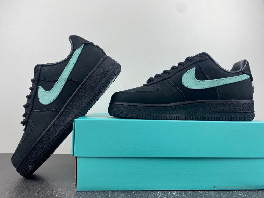 Nike X Tiffany & Co Air Force 1 Low Black
