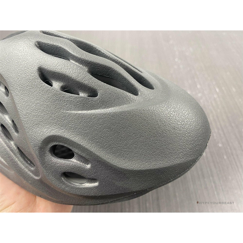 Yeezy Foam RNNR Onyx