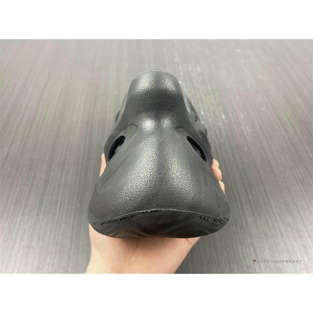 Yeezy Foam RNNR Onyx