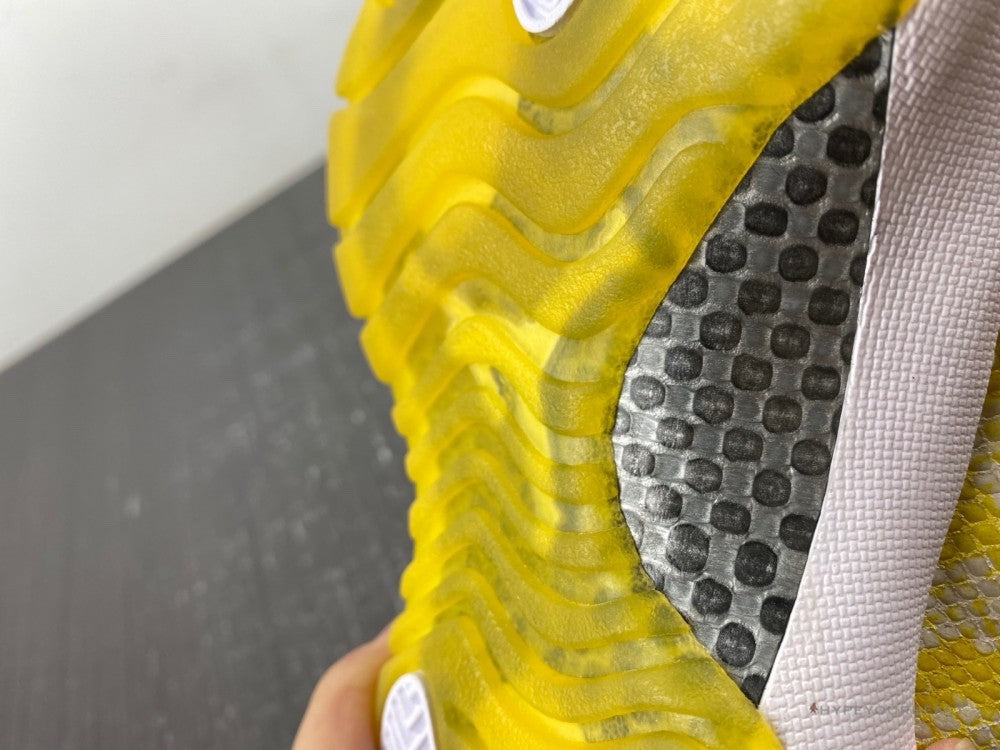 Air Jordan 11 Low 'Yellow Snakeskin'
