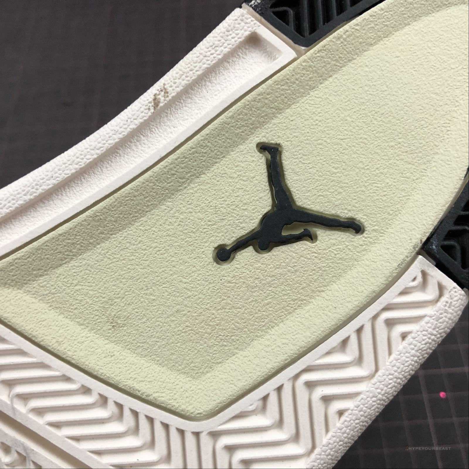 Air Jordan 4 Retro 'Mushroom'