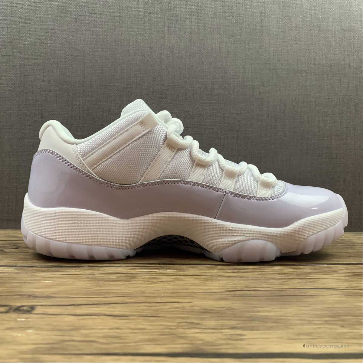 Air Jordan 11 Low 'Pure Velvet'
