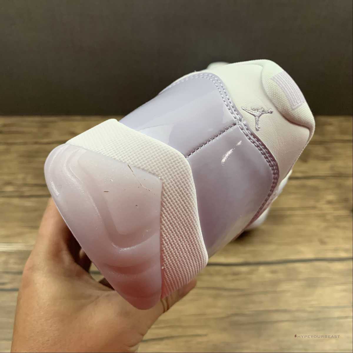 Air Jordan 11 Low 'Pure Velvet'