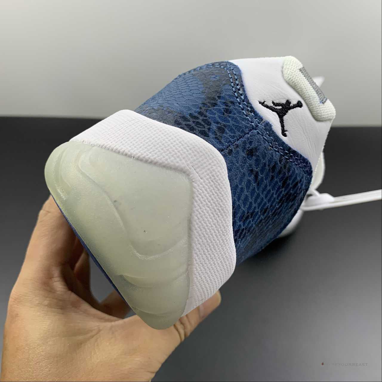 Air Jordan 11 Low 'Snake Navy'