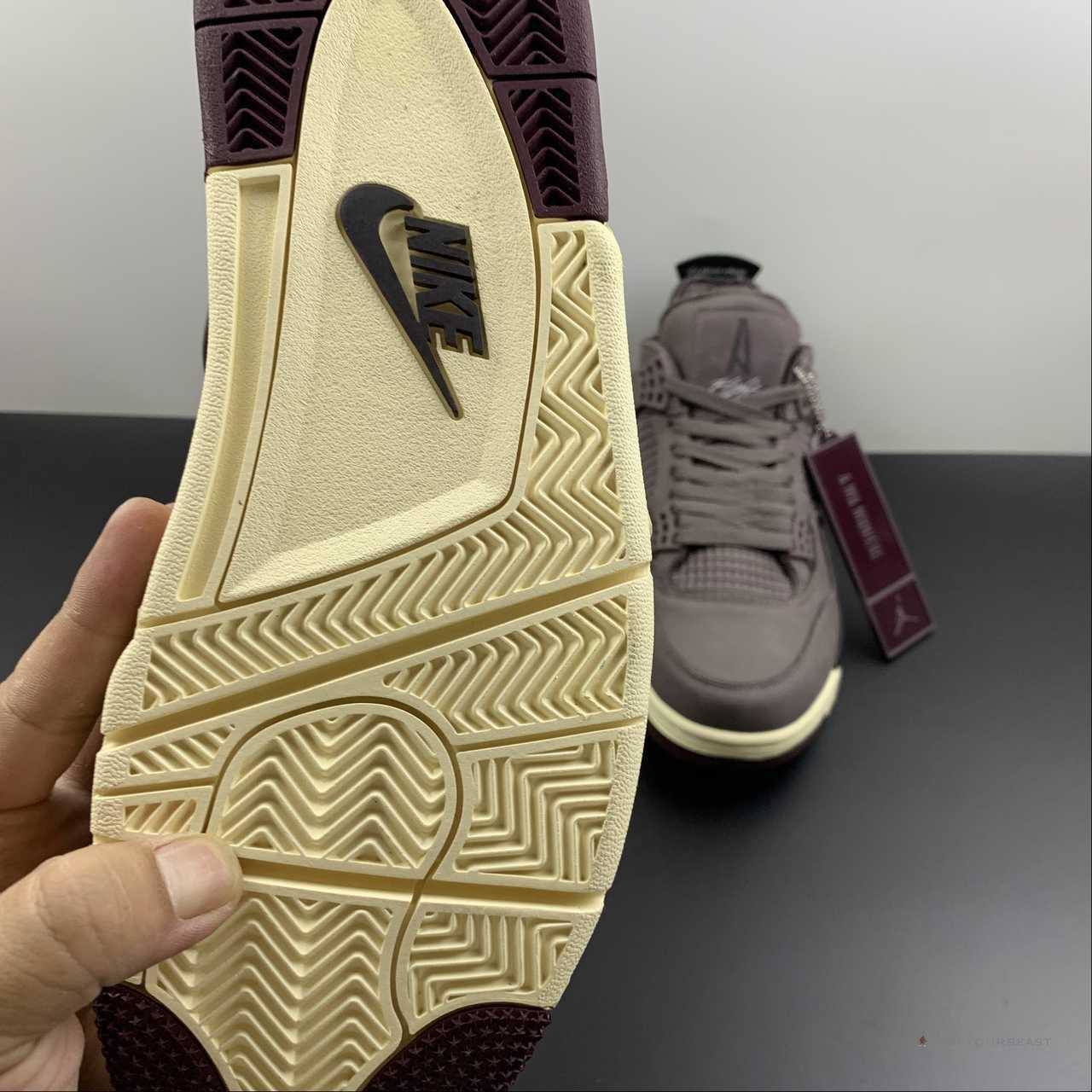 Jordan 4 Retro 'A Ma Maniere Violet Ore'