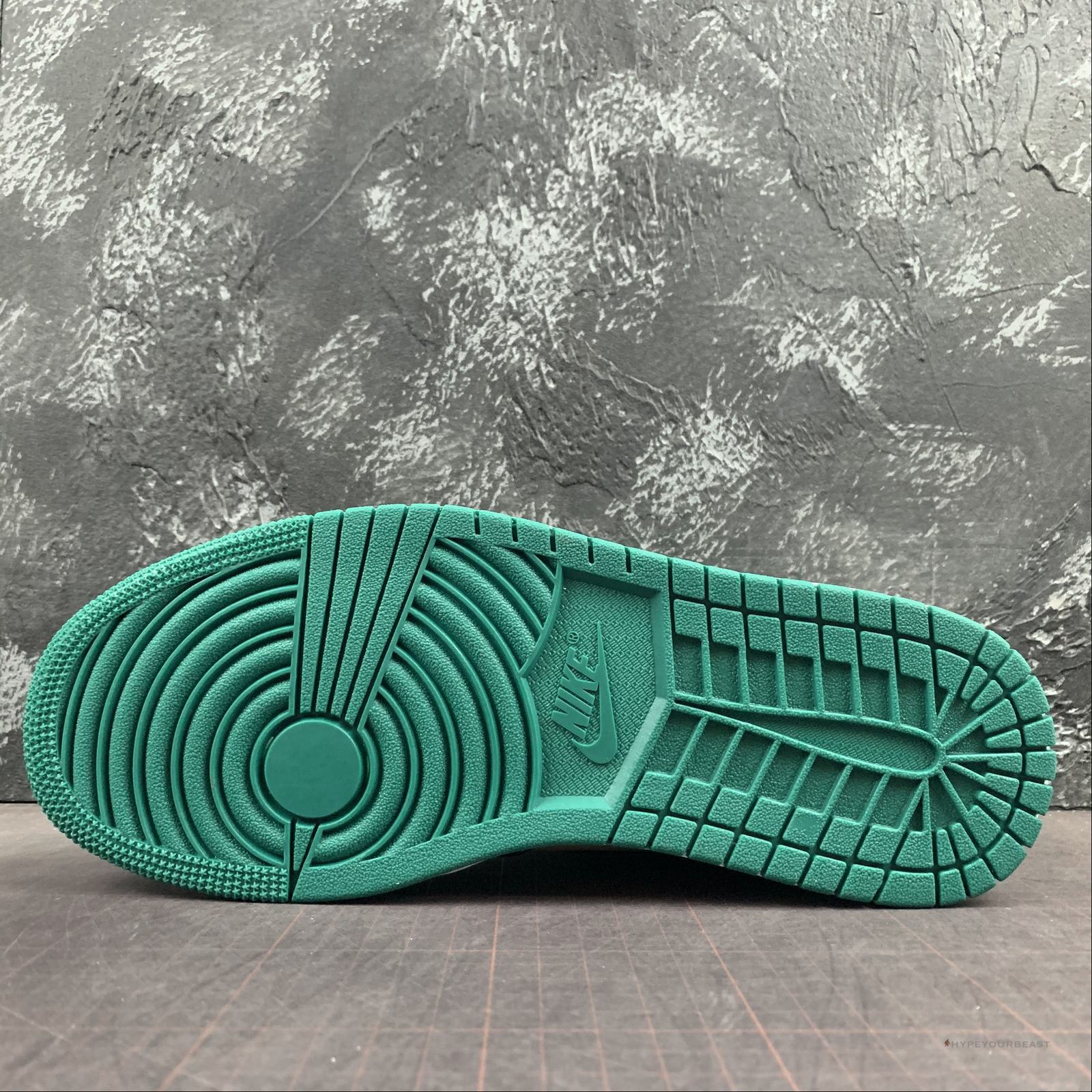 Air Jordan 1 Ret Hi Prem 'Bio Beige'