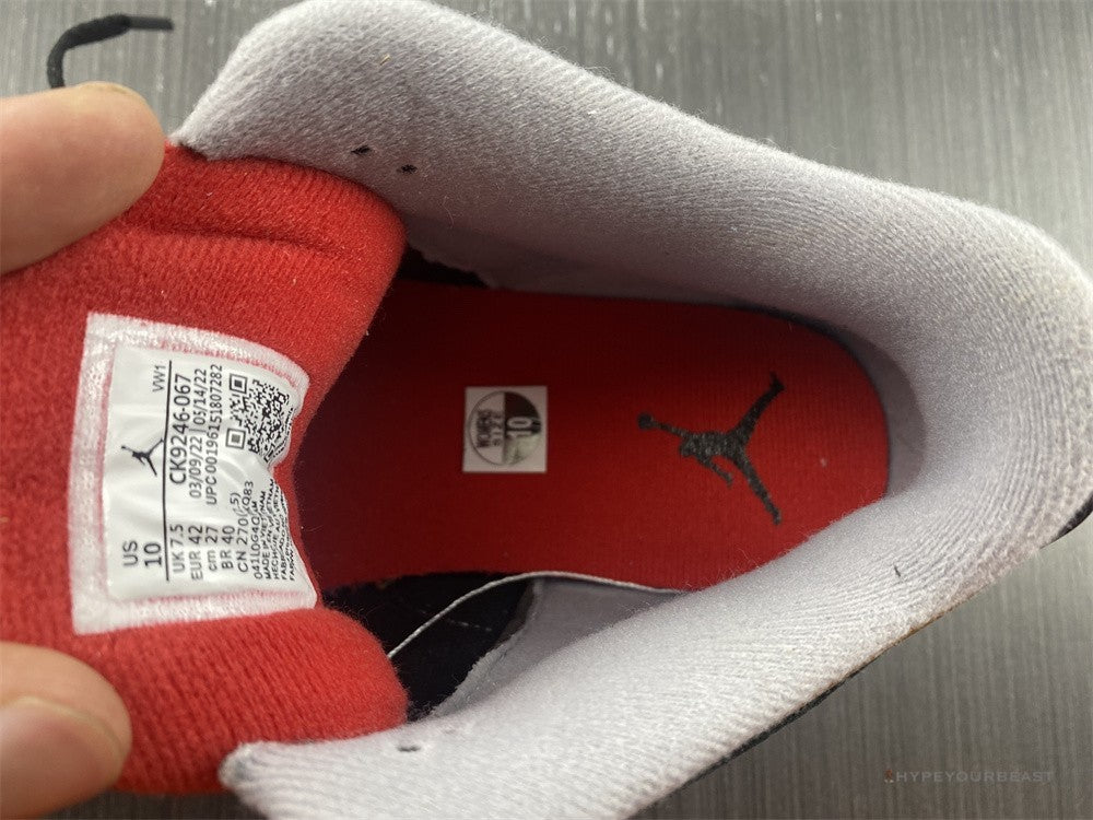 Air Jordan 3 'Black Cement Gold'