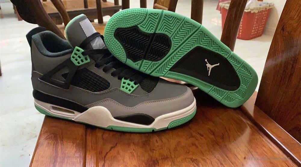Air Jordan 4 Retro 'Green Glow'