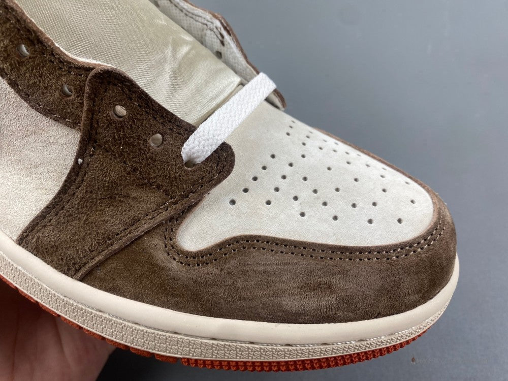 Air Jordan 1 Retro High OG 'Dusted Gray'