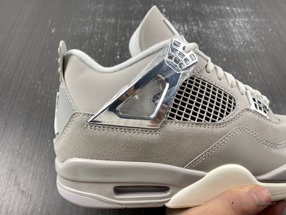 Air Jordan 4 'Frozen Moments'