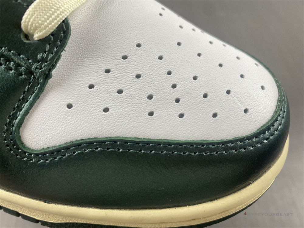 Nike Dunk Low 'Vintage Green'
