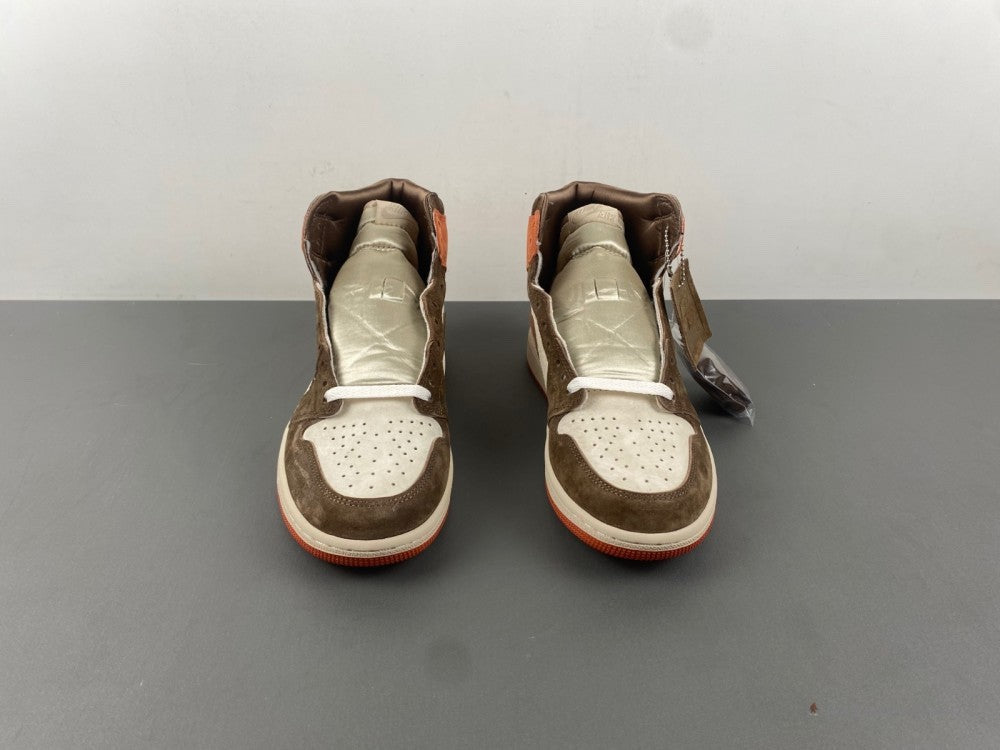 Air Jordan 1 Retro High OG 'Dusted Gray'