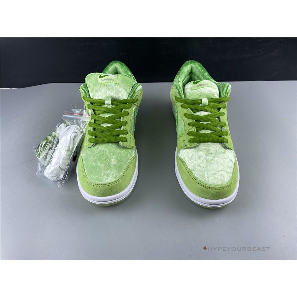 Nike SB Dunk Low 'Strange Love Green'