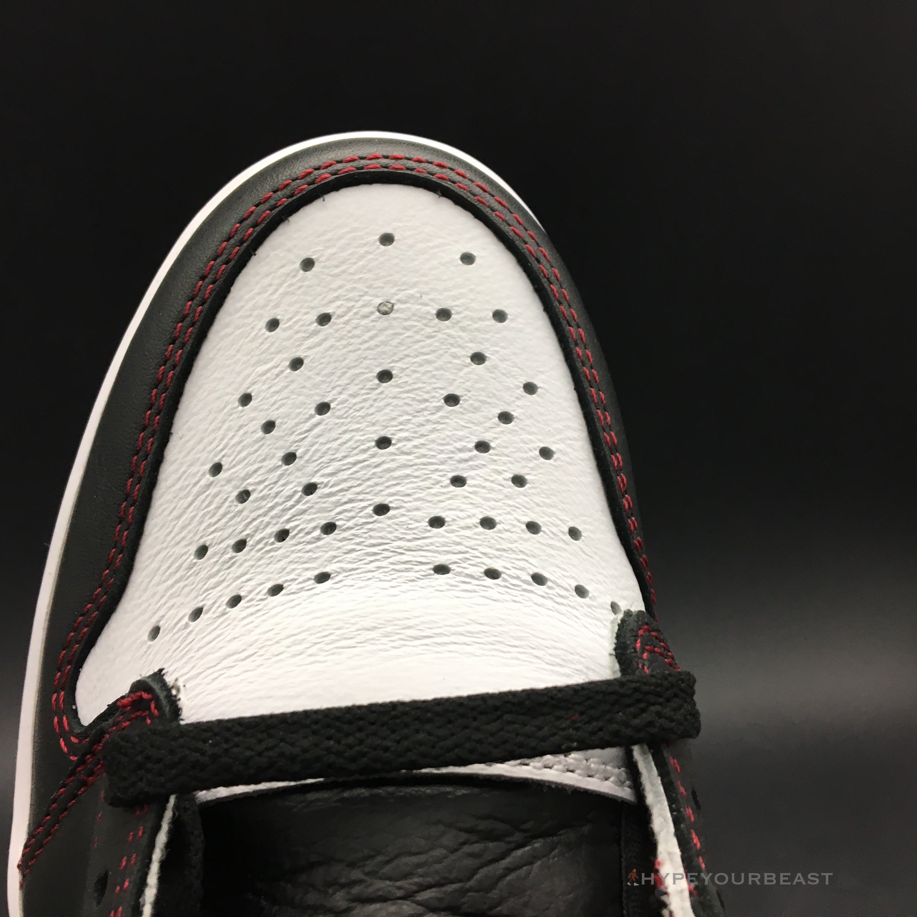 Air Jordan 1 Retro High Defiant White Retro Red