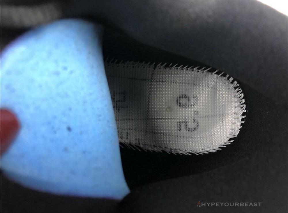 Air Jordan 13 Black / Purple