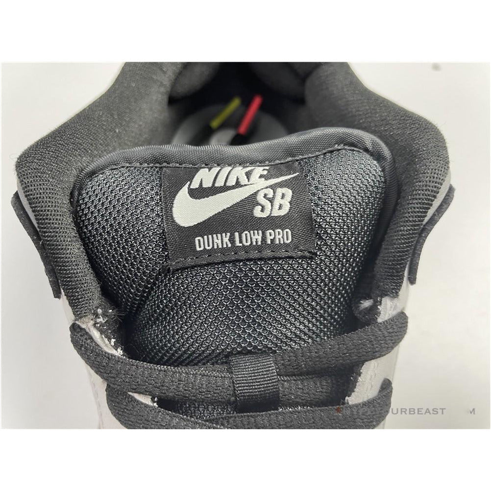 Nike SB Dunk Low VX1000