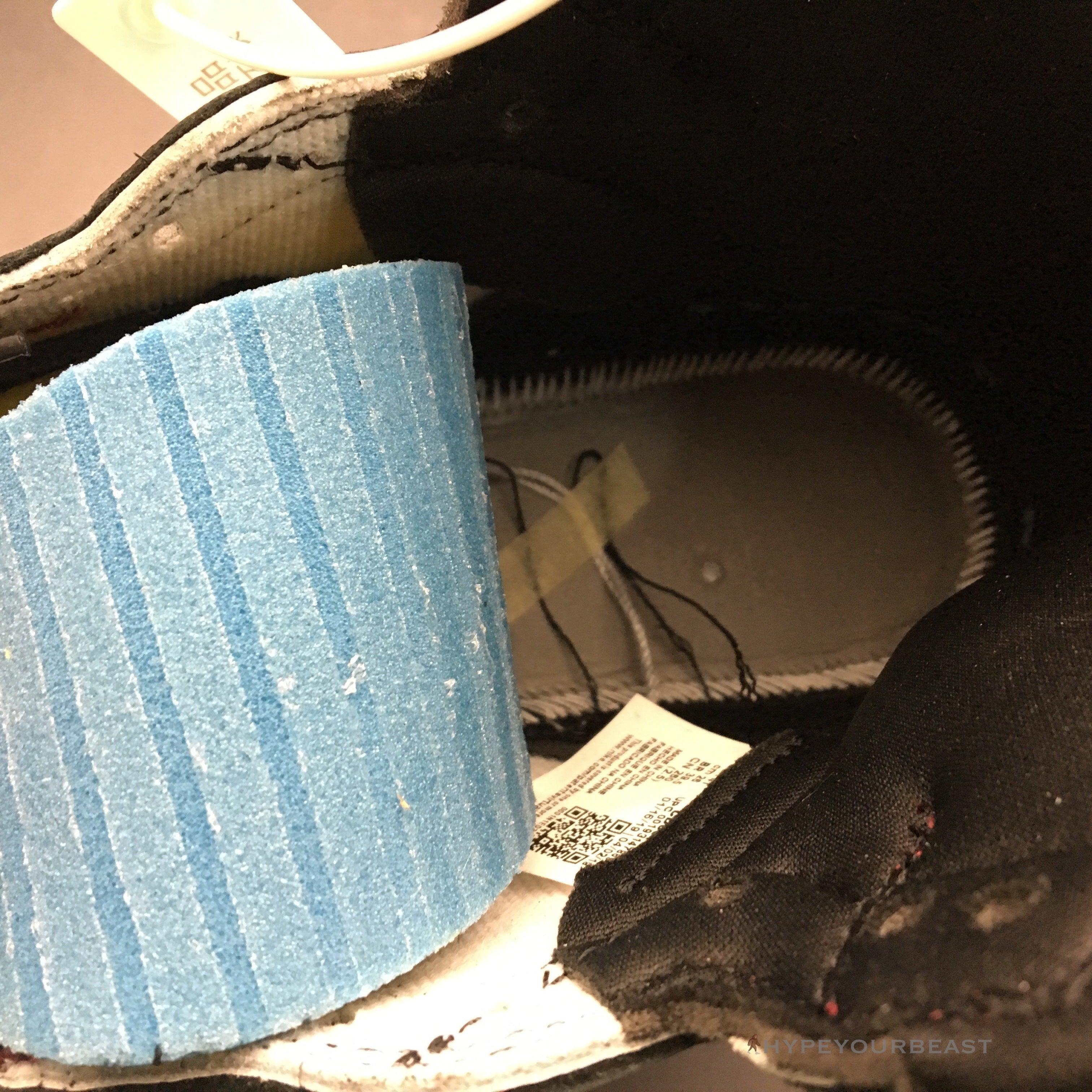 Air Jordan 1 Retro High Defiant White Retro Red