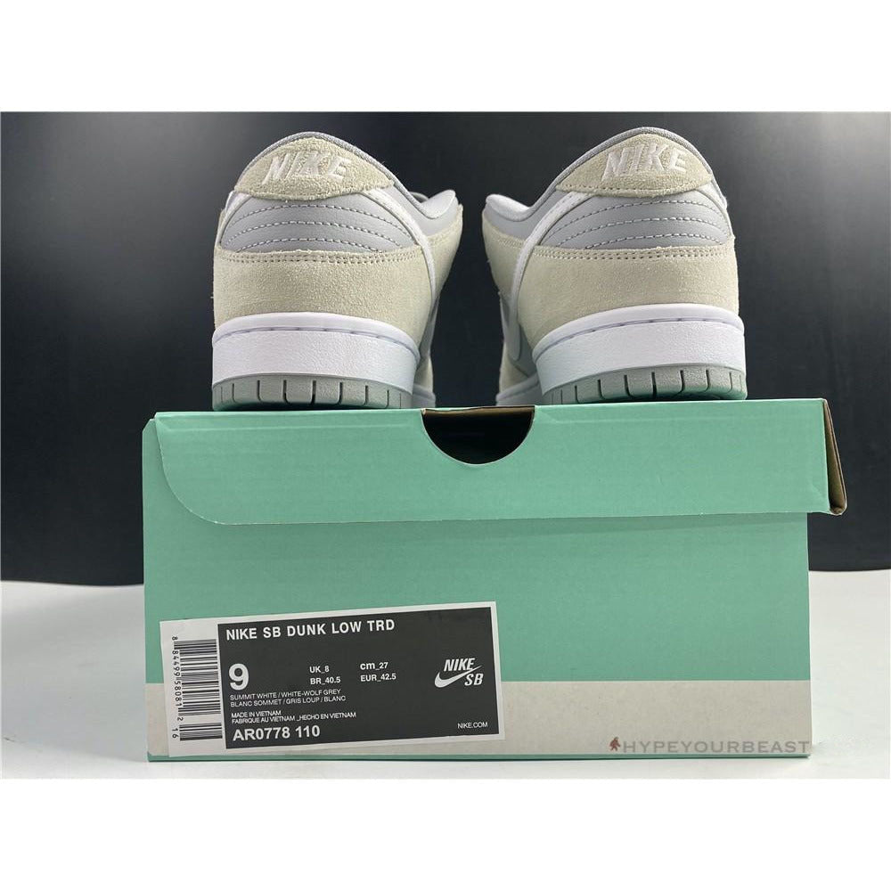 Nike SB Dunk Low 'Summit White'