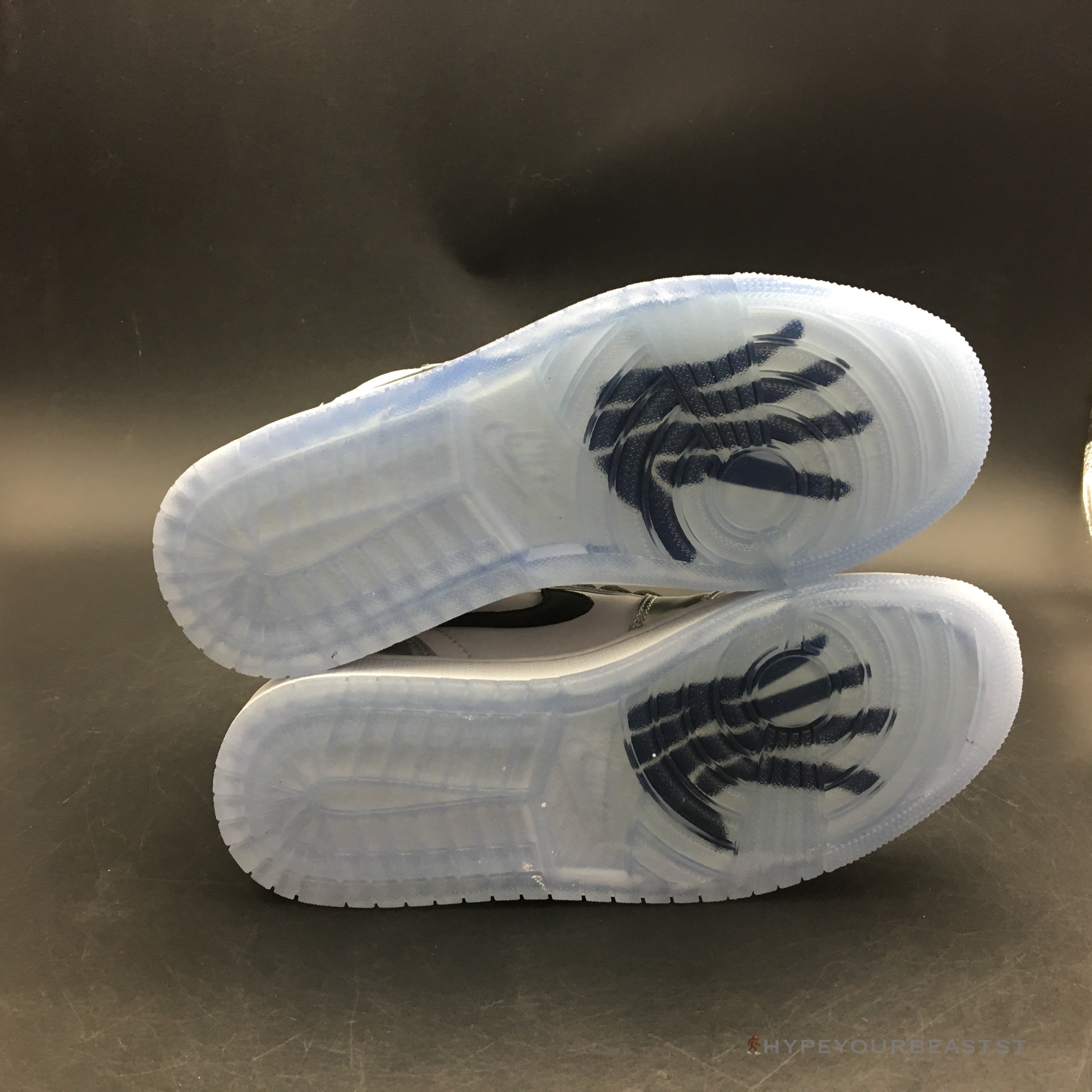 Air Jordan 1 High 'Pass the Torch'