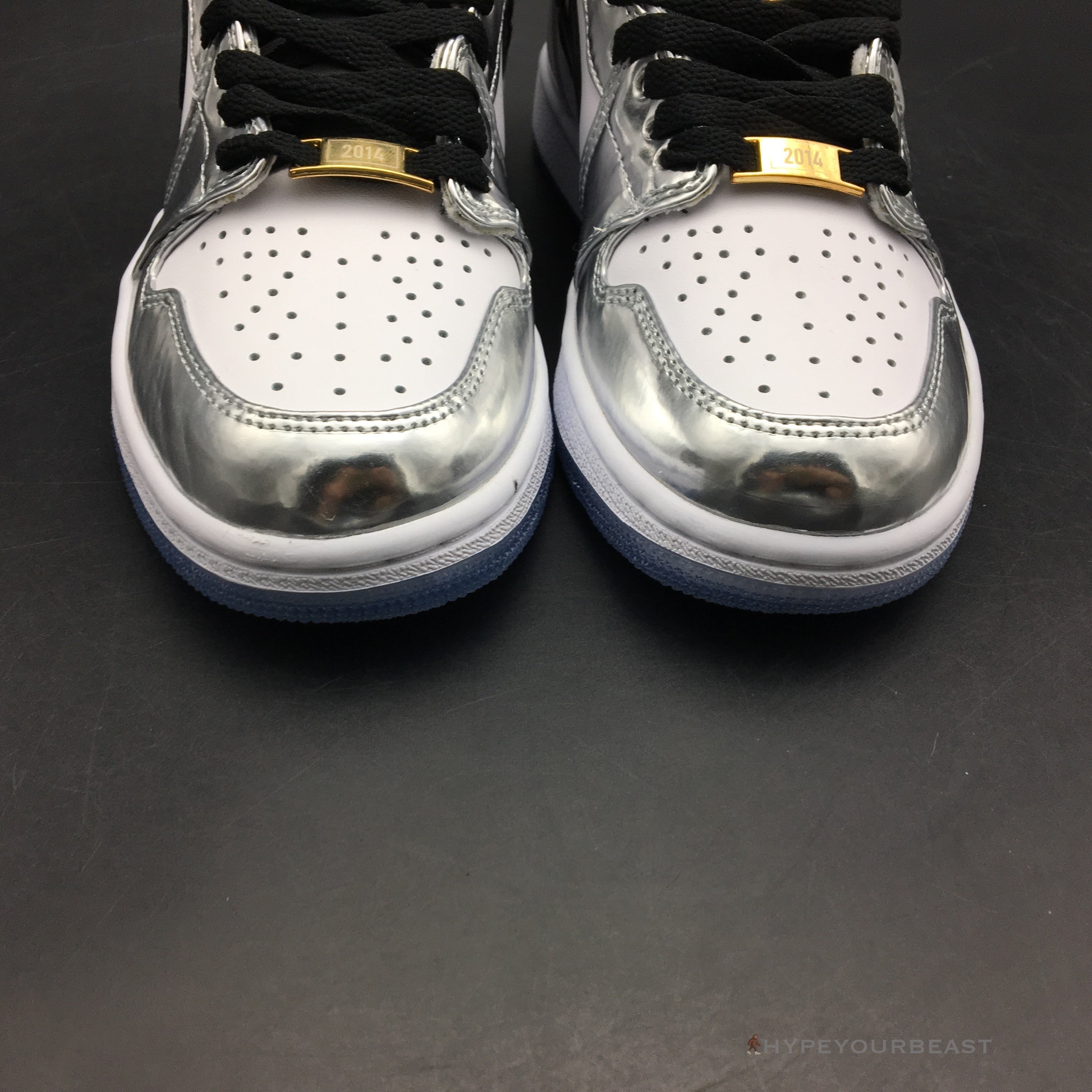 Air Jordan 1 High 'Pass the Torch'