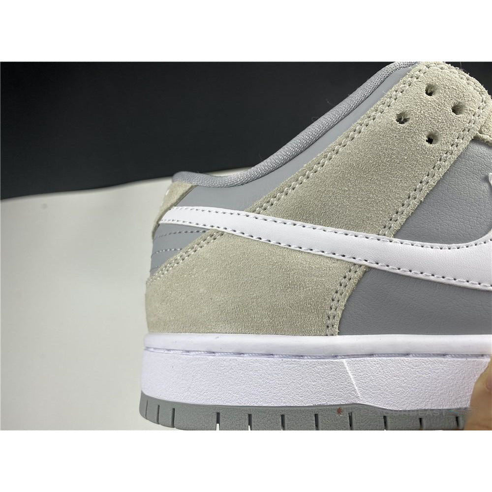 Nike SB Dunk Low 'Summit White'