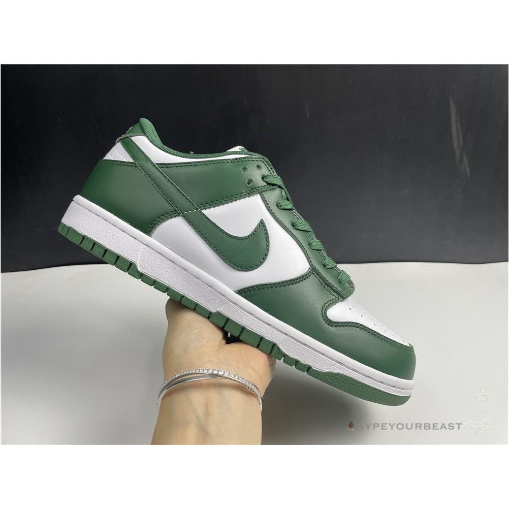 Nike SB Dunk Low 'Team Green'