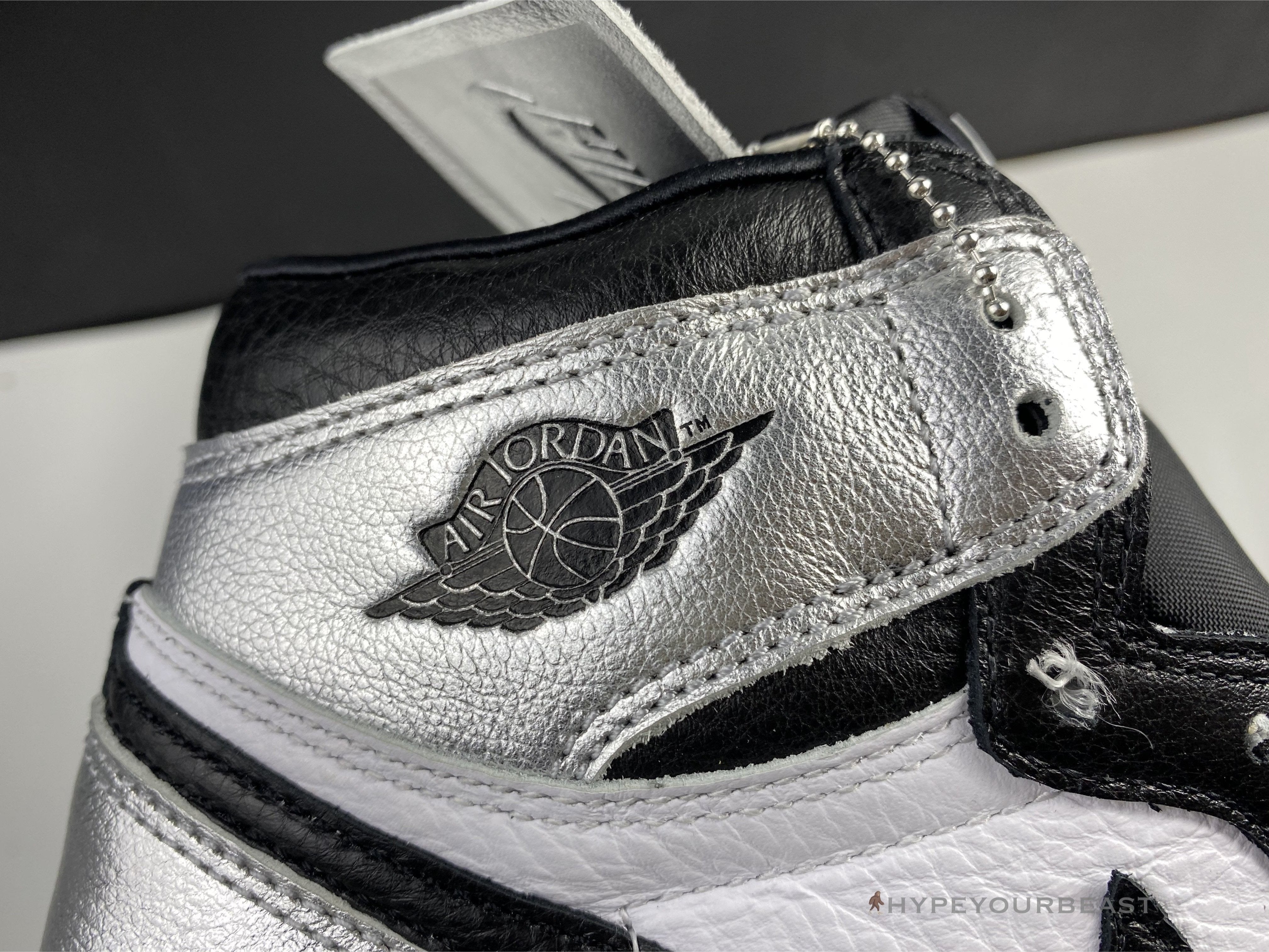 Air Jordan 1 Retro High Silver Toe