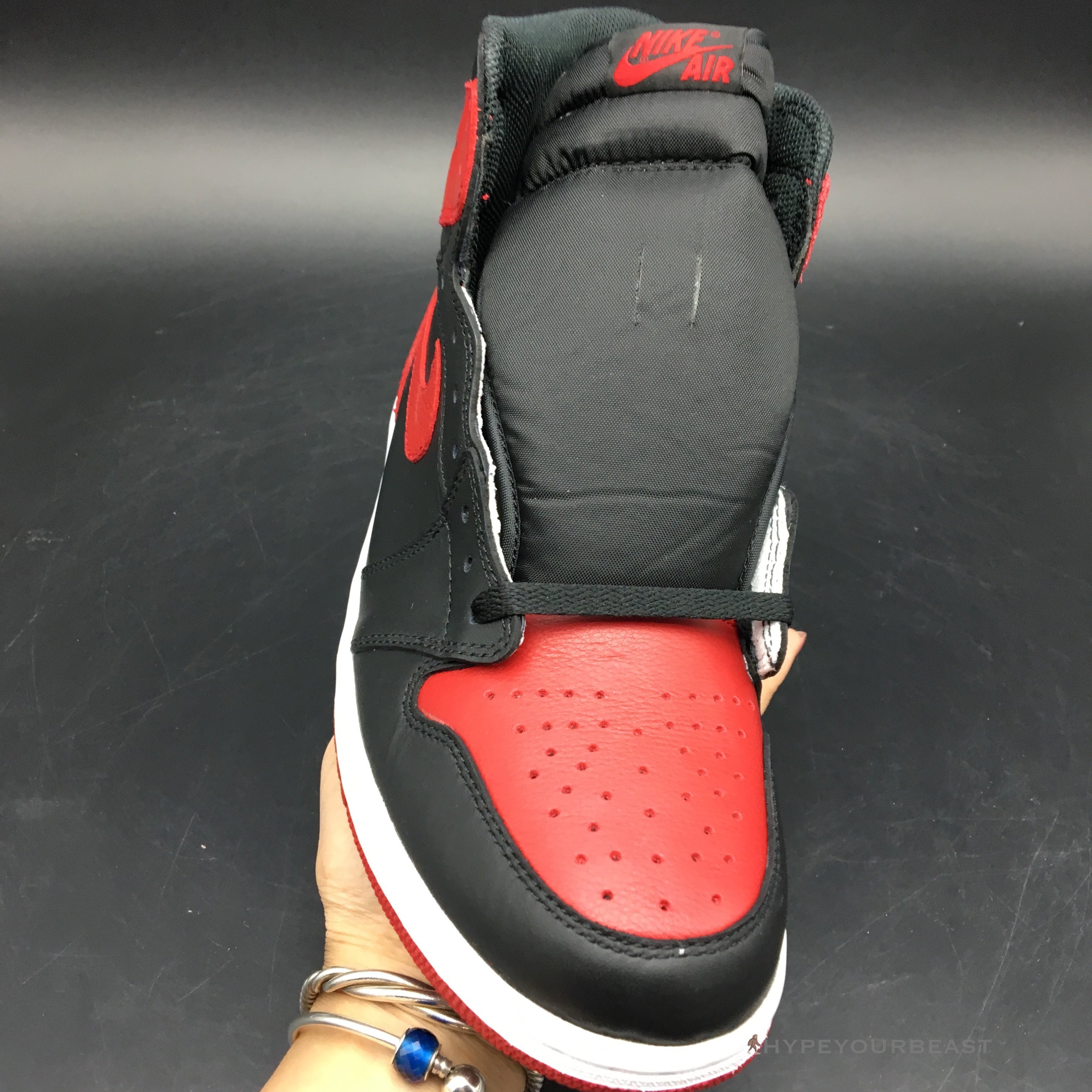 Air Jordan 1 High 'Satin' Banned