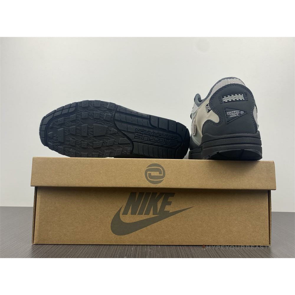 Travis Scott X Air Max 1