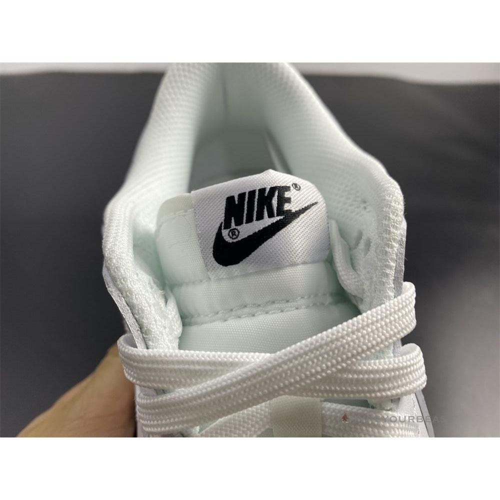Nike Dunk Low Triple White