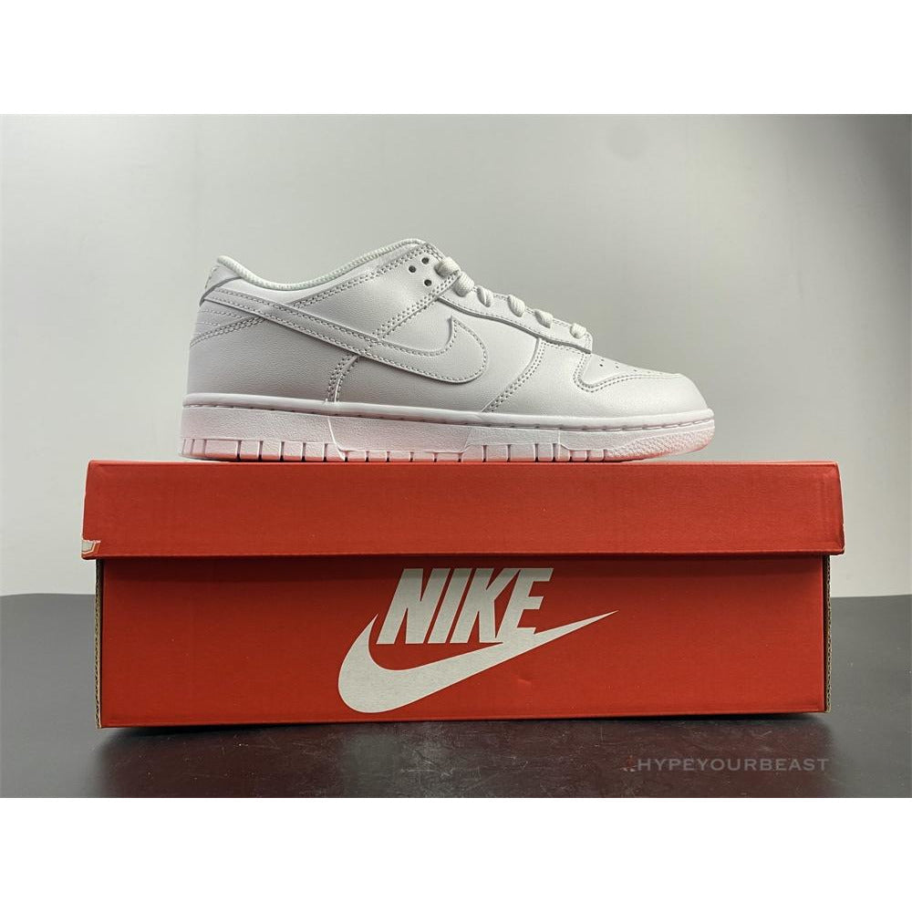 Nike Dunk Low Triple White