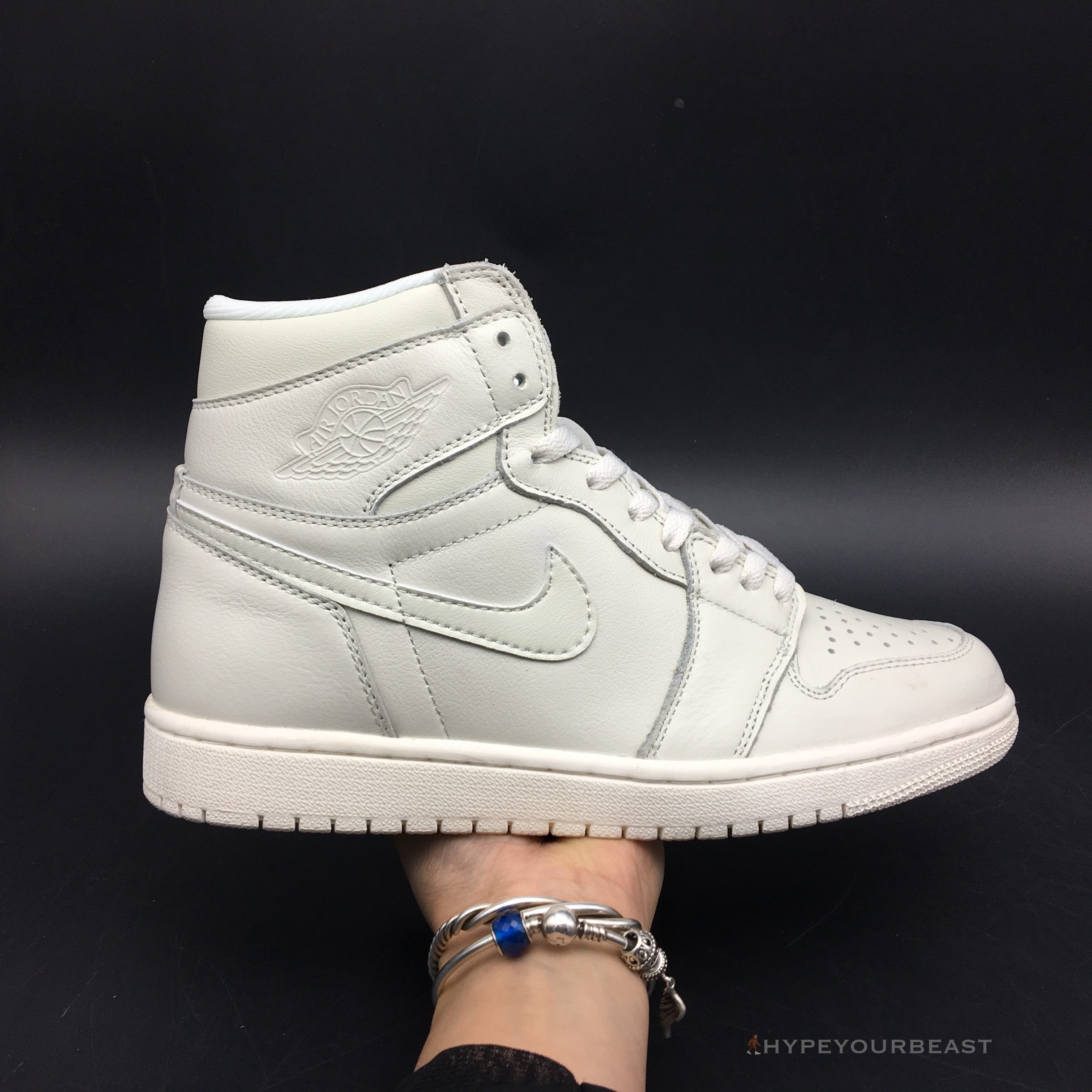 Air Jordan 1 Retro High OG 'Sail'