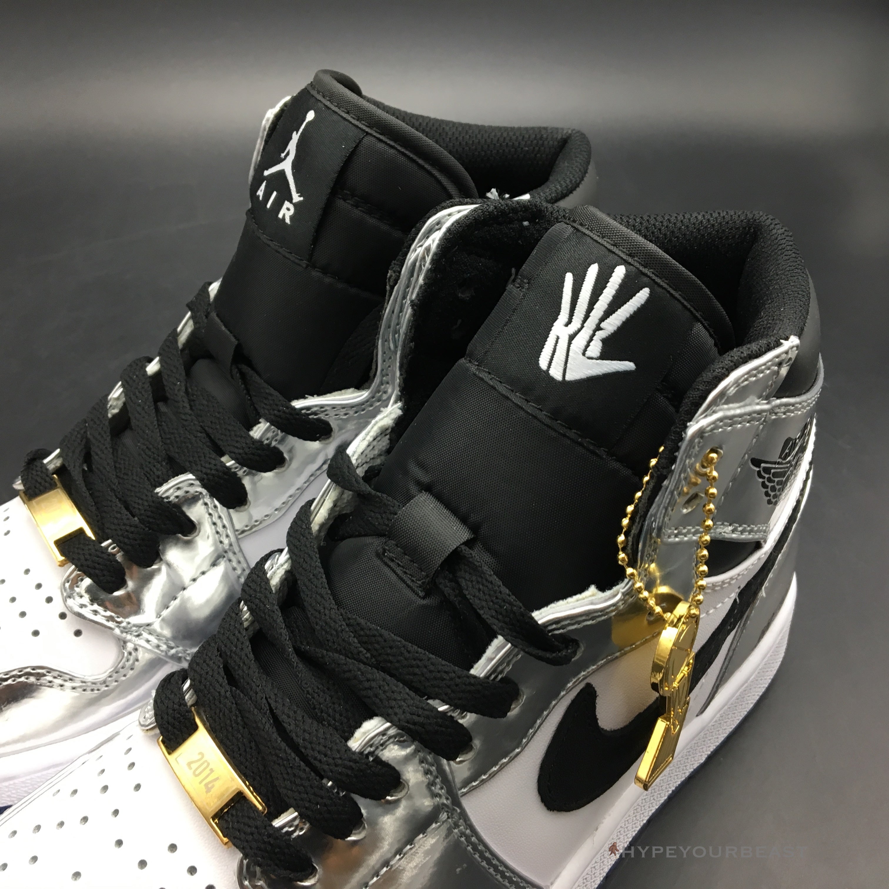 Air Jordan 1 High 'Pass the Torch'