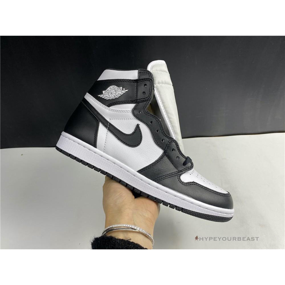 Air Jordan 1 Retro High OG 'Black White'