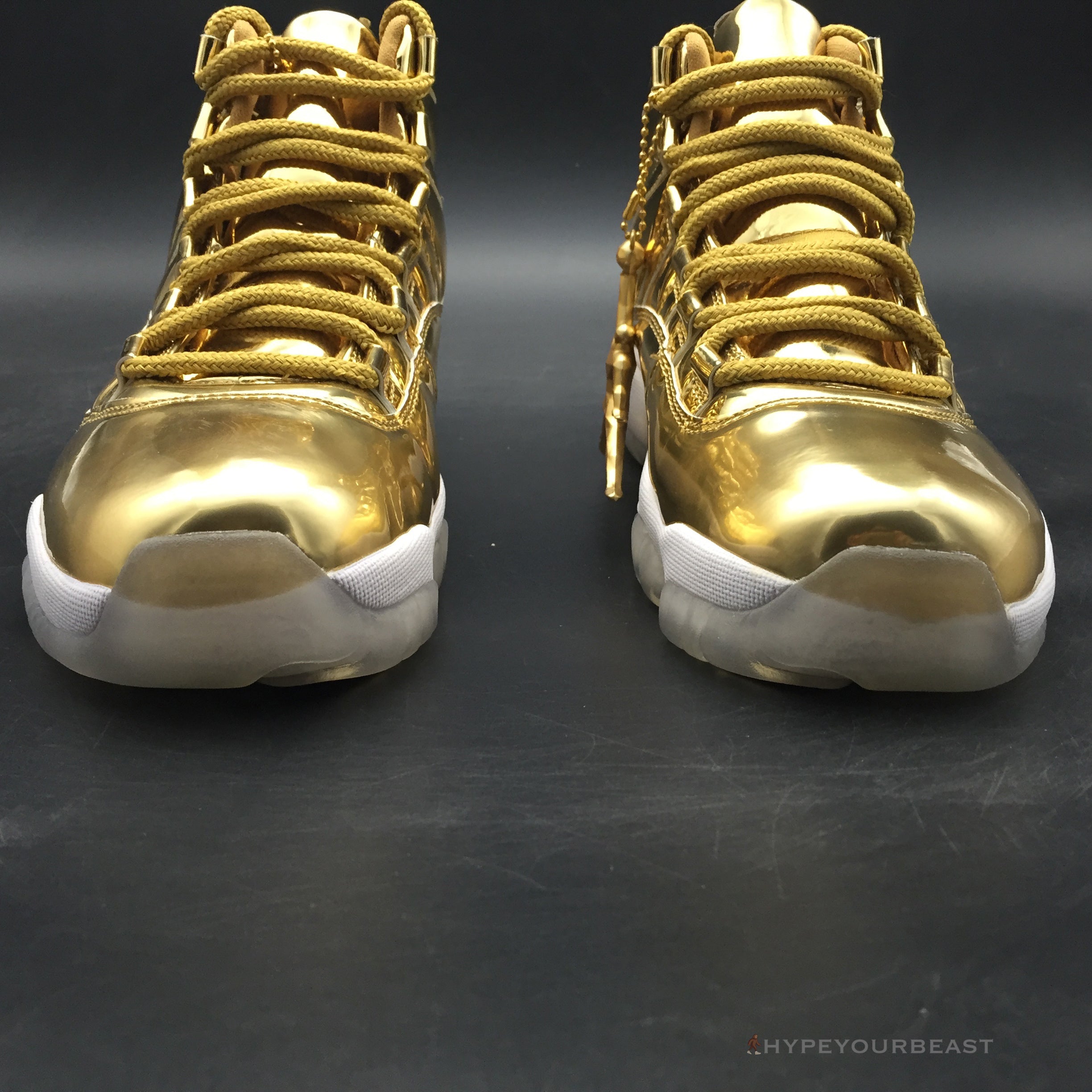 Air Jordan 11 Metallic Gold